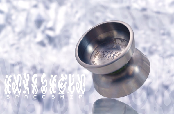 The Titanium SPACESHIP is landing at YoyoExpert!