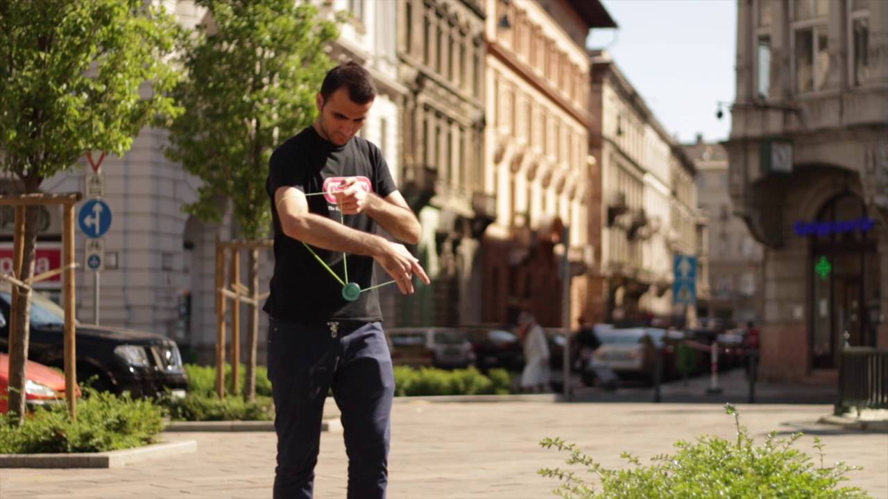World Champion János Karancz Throwing the Duncan Grasshopper!