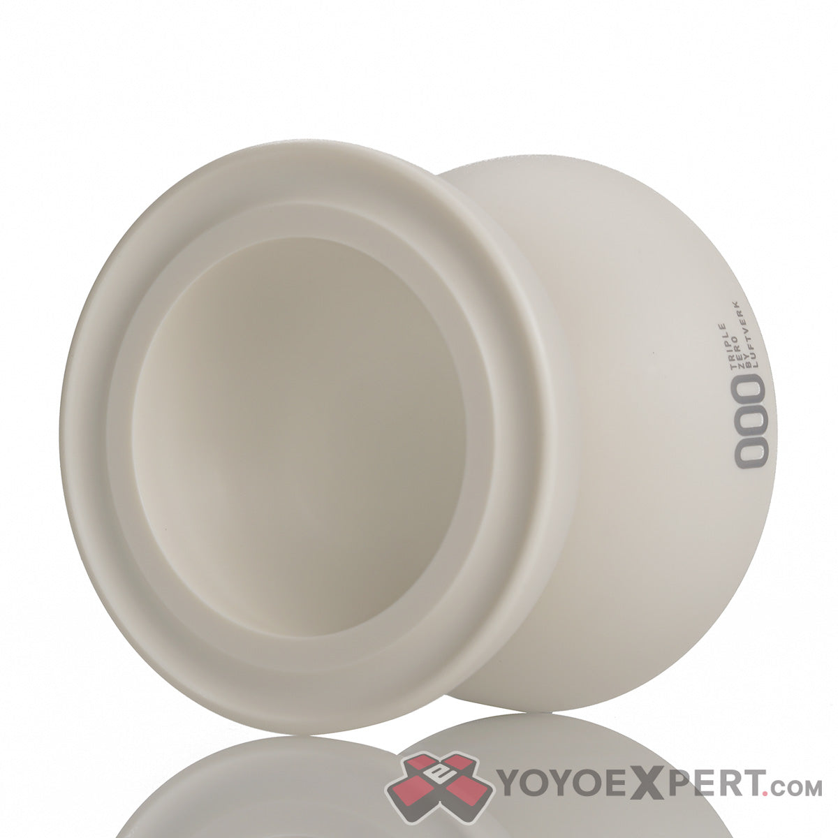 Plastic 000 Yo-Yo by Luftverk