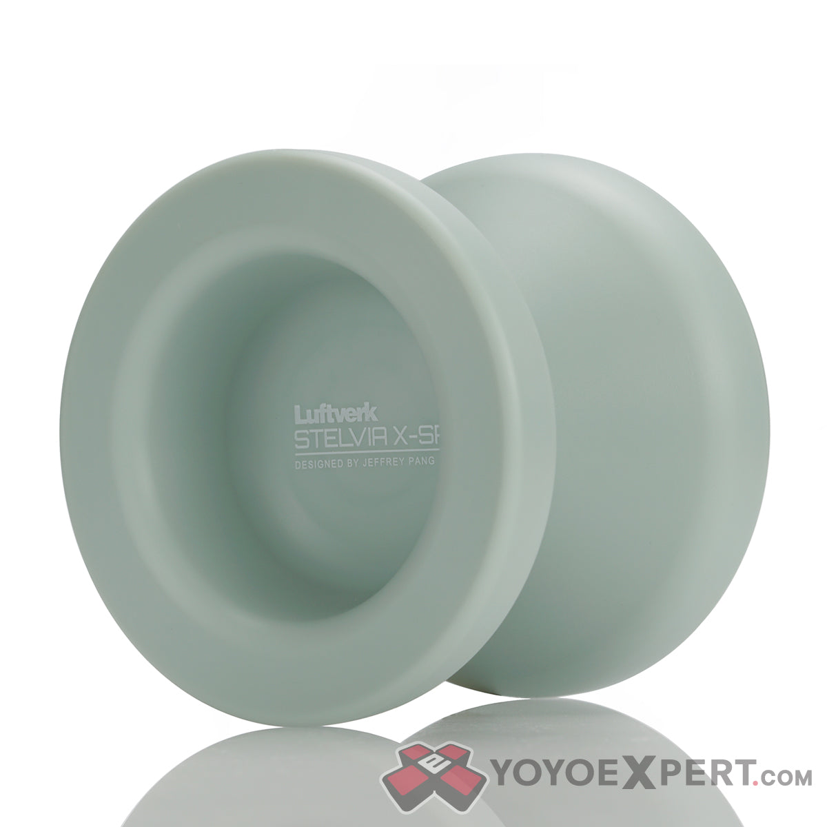 Plastic Fulvia Yo-Yo by Luftverk